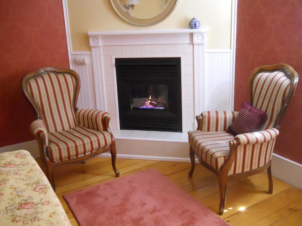 Victorian By The Sea Bed & Breakfast ลินคอล์นวิลล์ ภายนอก รูปภาพ